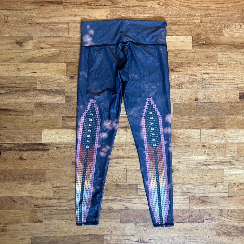 Teeki - Leggings/Yoga Hot Pants - L